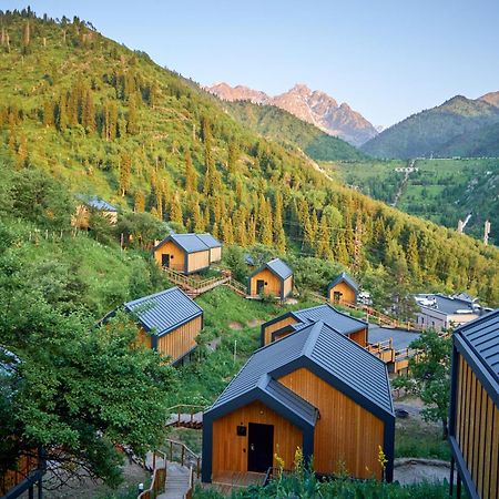 Qazaq Auyl Eco Hotel 阿拉木图 外观 照片