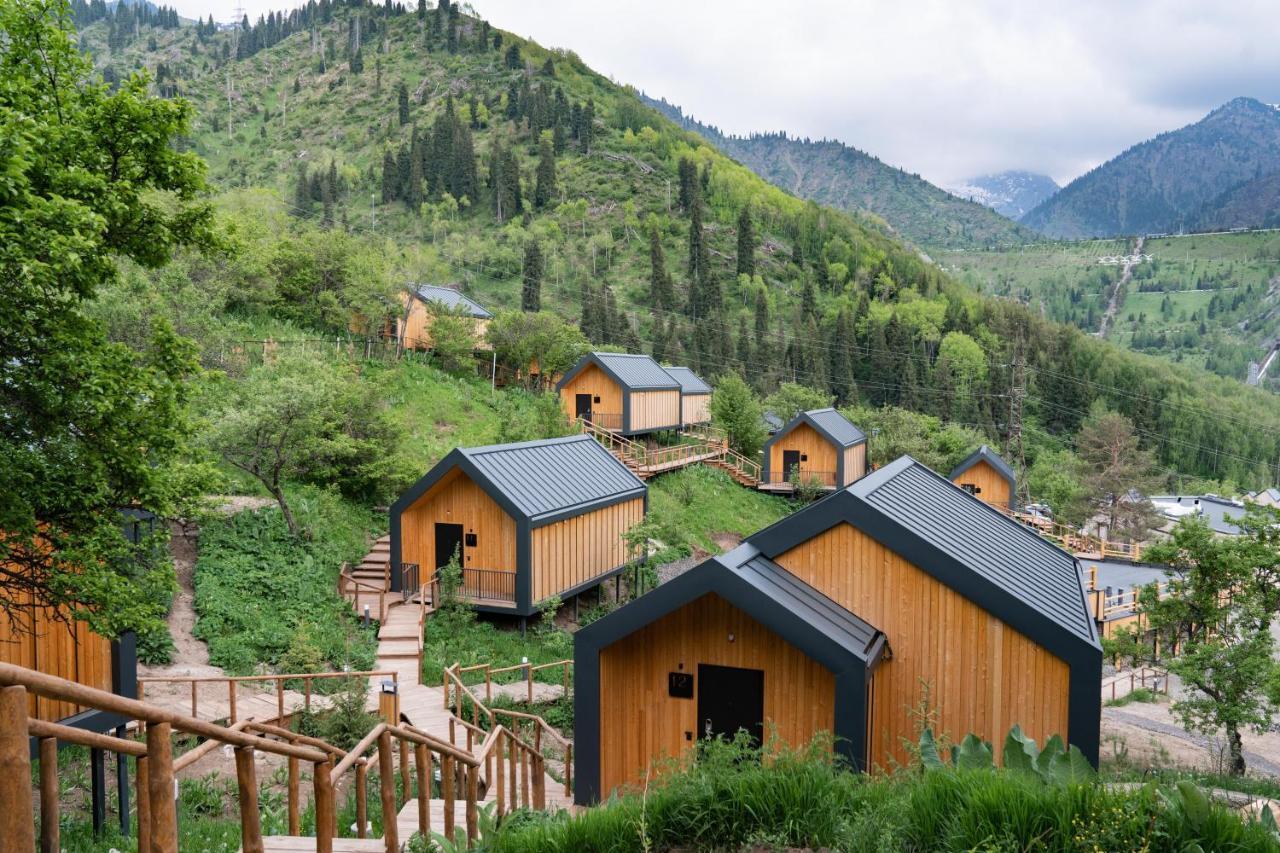 Qazaq Auyl Eco Hotel 阿拉木图 外观 照片