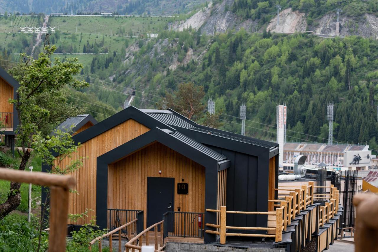 Qazaq Auyl Eco Hotel 阿拉木图 外观 照片