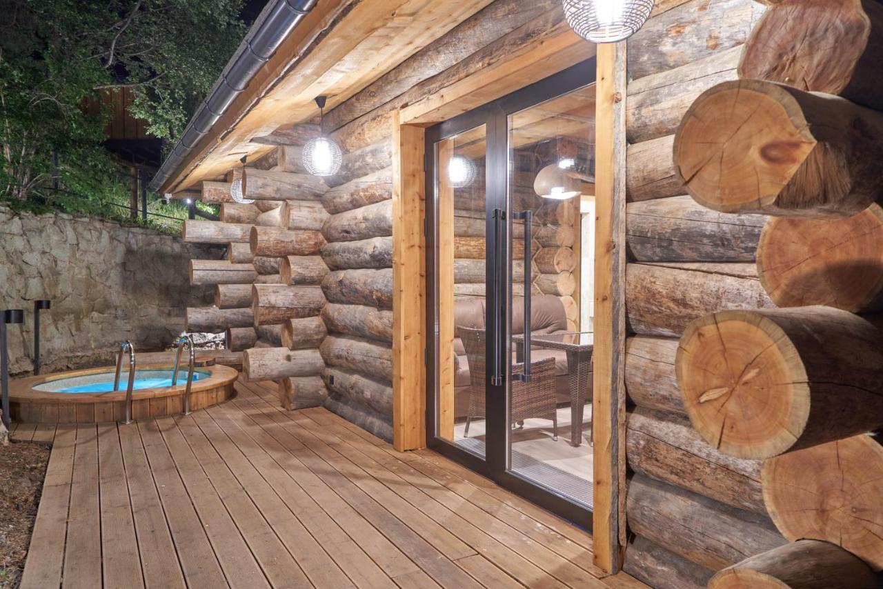 Qazaq Auyl Eco Hotel 阿拉木图 外观 照片