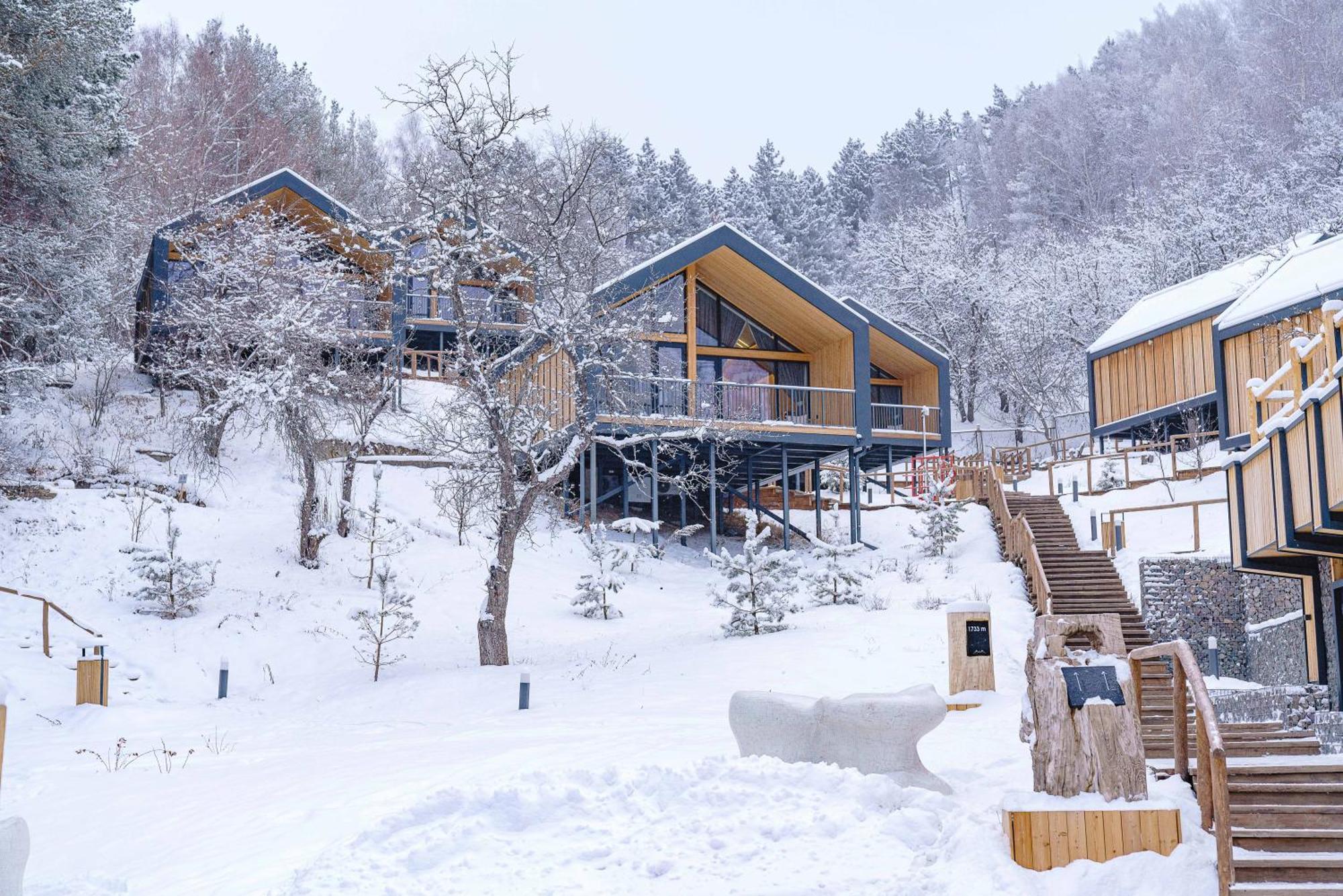 Qazaq Auyl Eco Hotel 阿拉木图 外观 照片