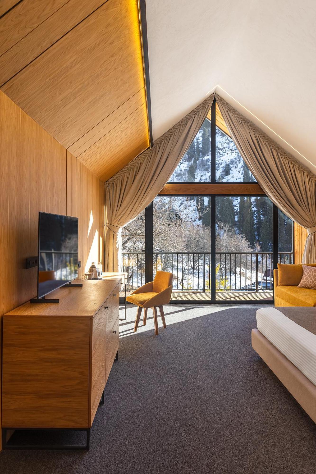Qazaq Auyl Eco Hotel 阿拉木图 外观 照片