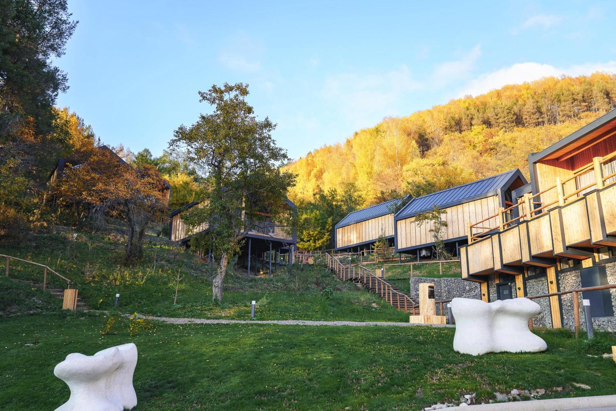 Qazaq Auyl Eco Hotel 阿拉木图 外观 照片