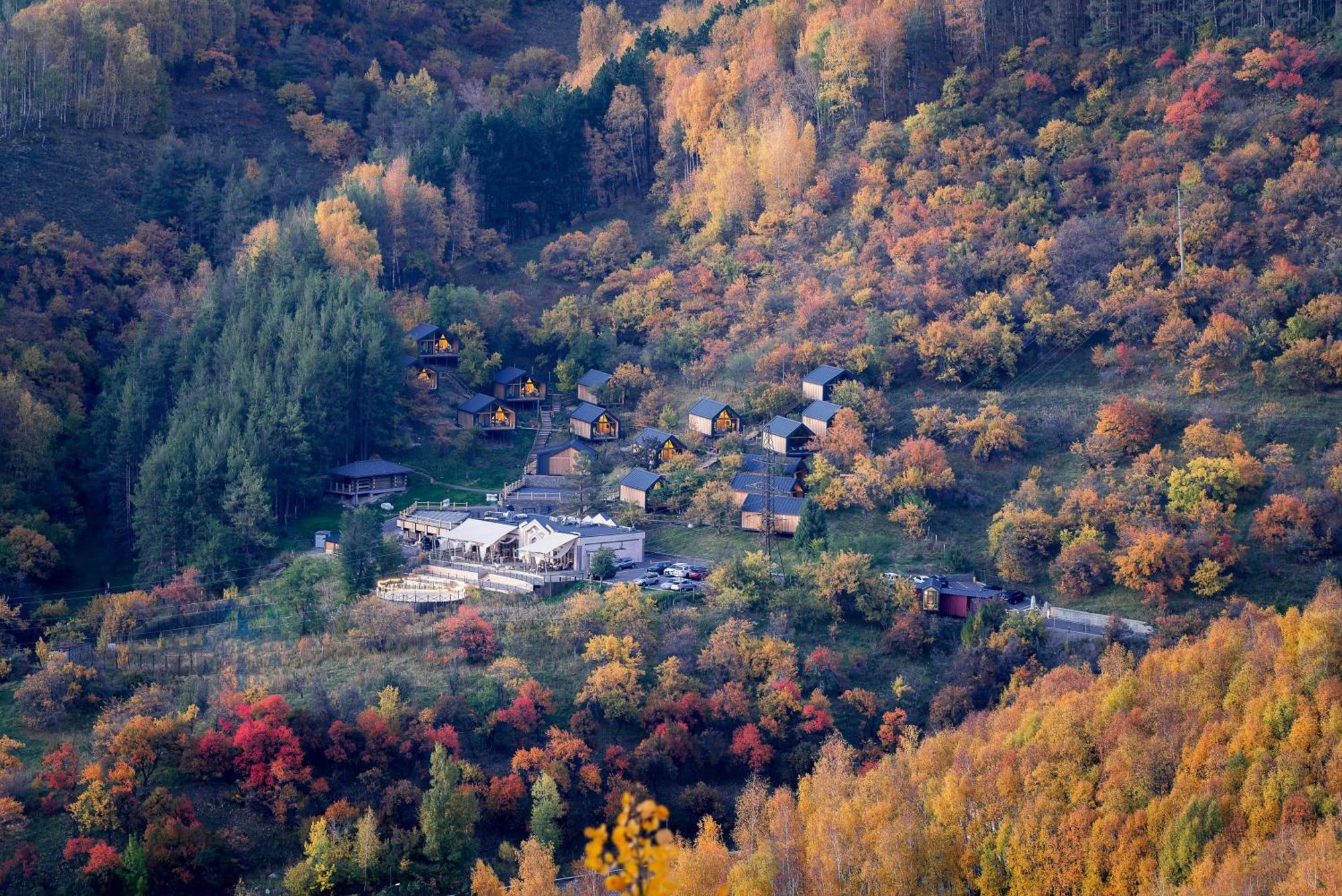 Qazaq Auyl Eco Hotel 阿拉木图 外观 照片